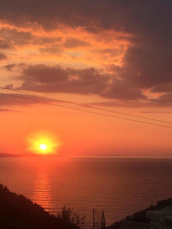 Sunset House Leilighet Ksamil Eksteriør bilde